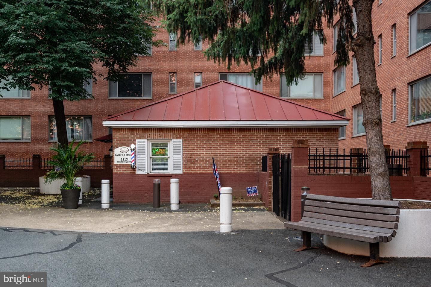 1121 Arlington Boulevard #520 photo 50