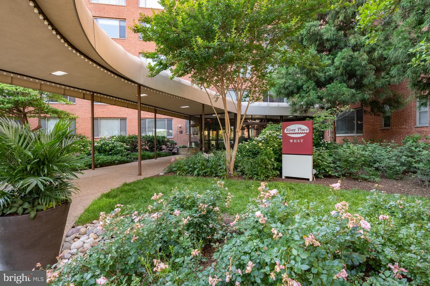1111 Arlington Boulevard #432 photo 21
