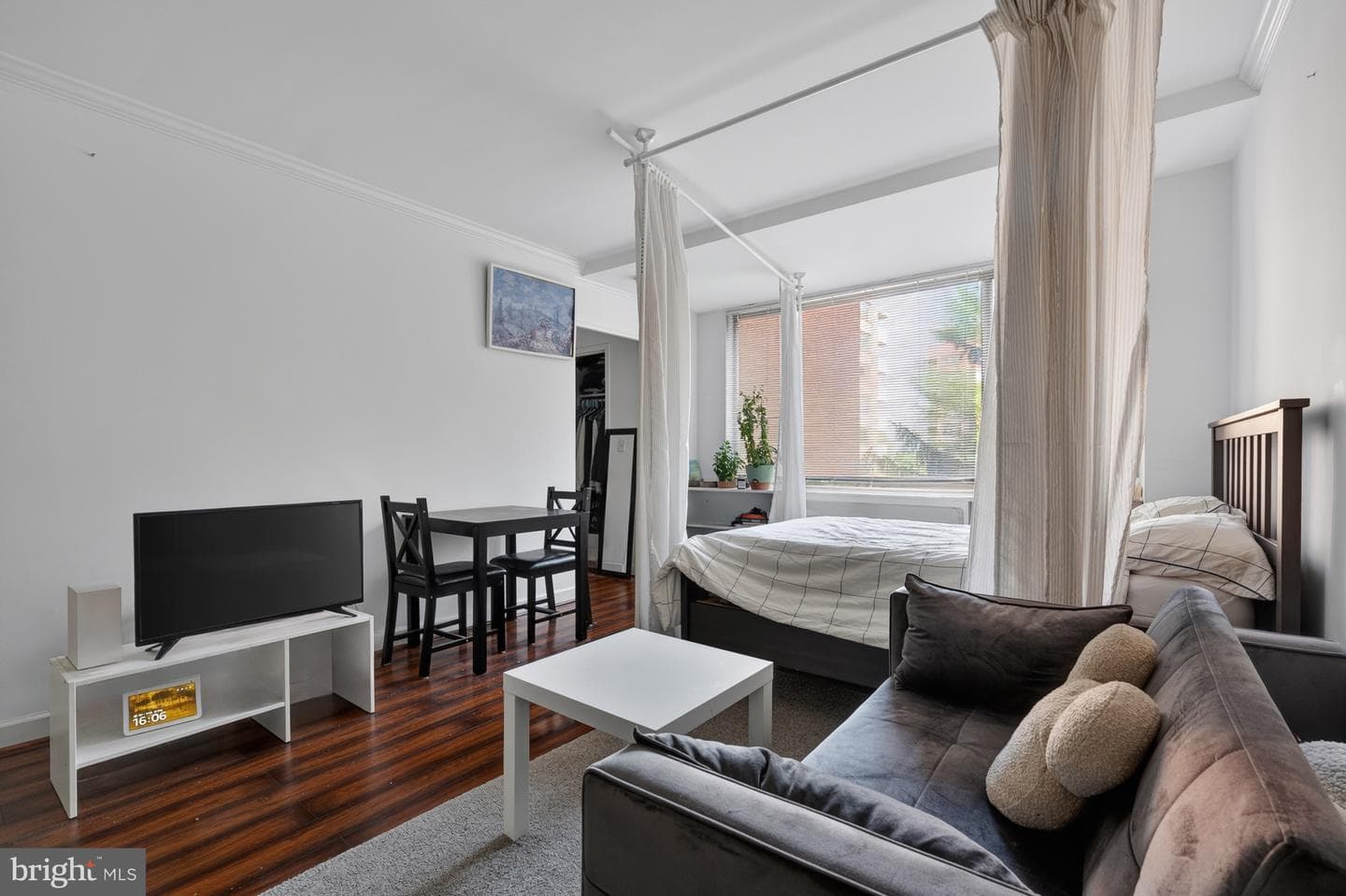 1111 Arlington Boulevard #432 photo 4