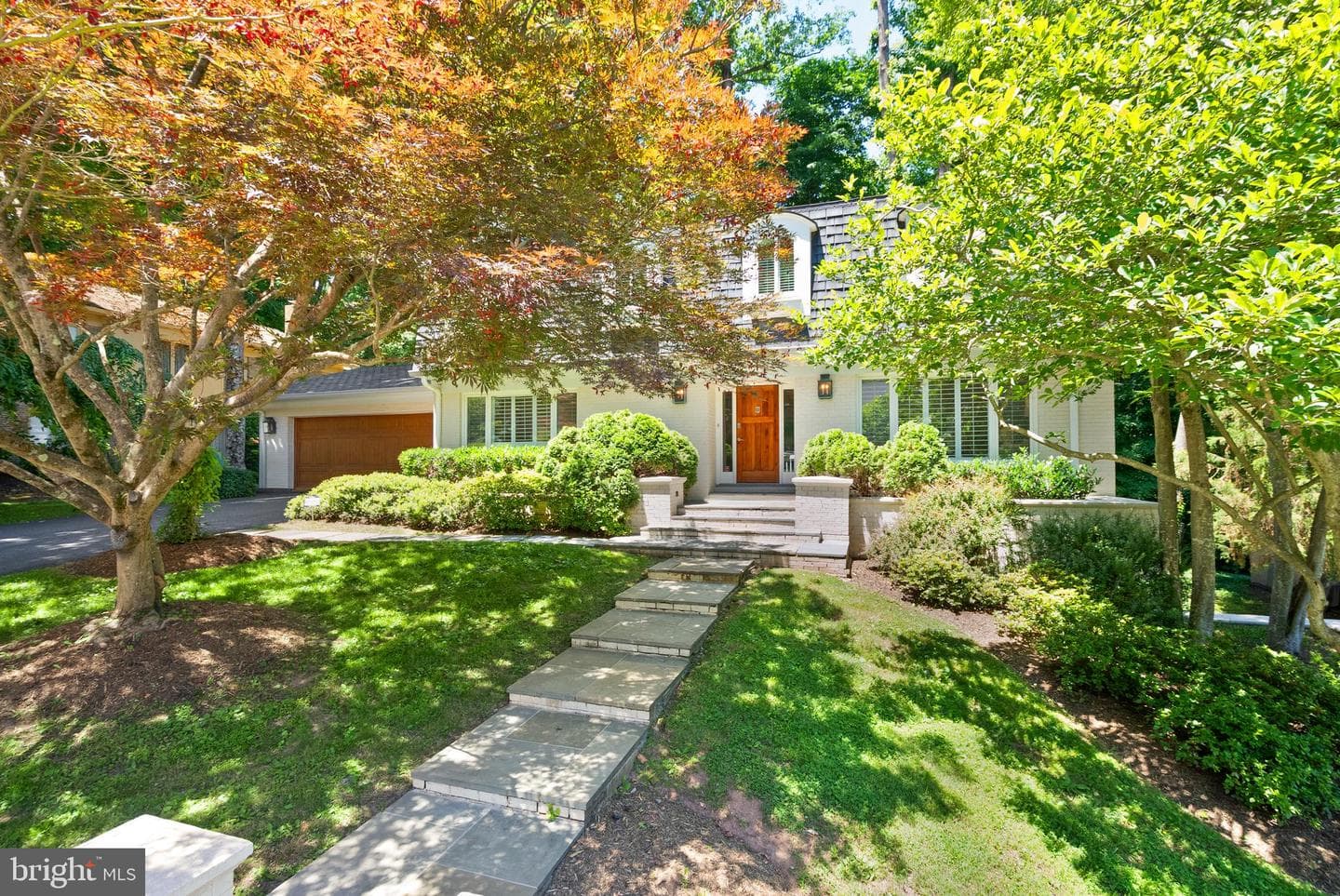 4136 Round Hill Road photo 2