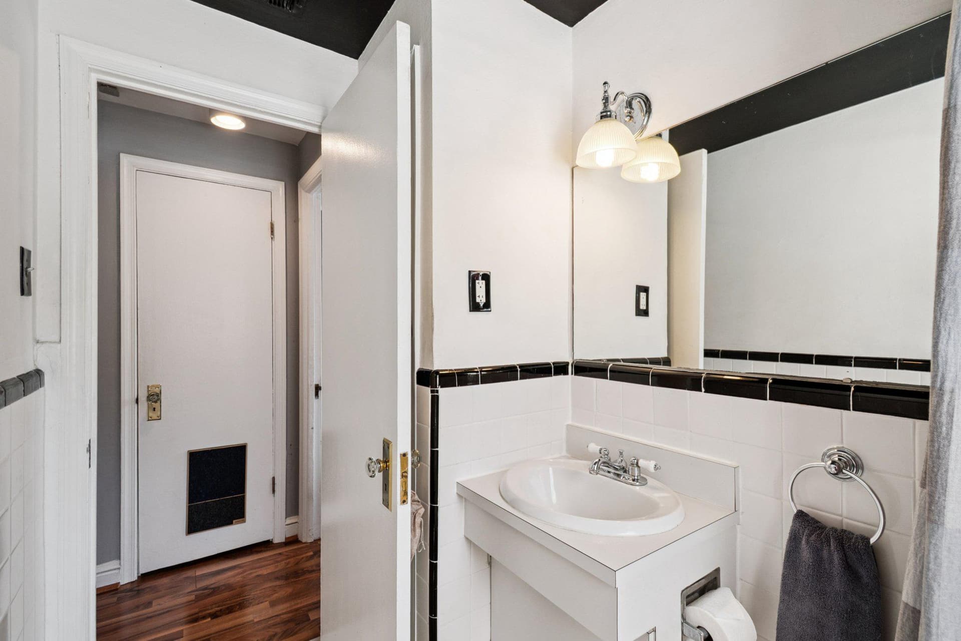 706 S Arlington Mill Drive #18302 photo 18