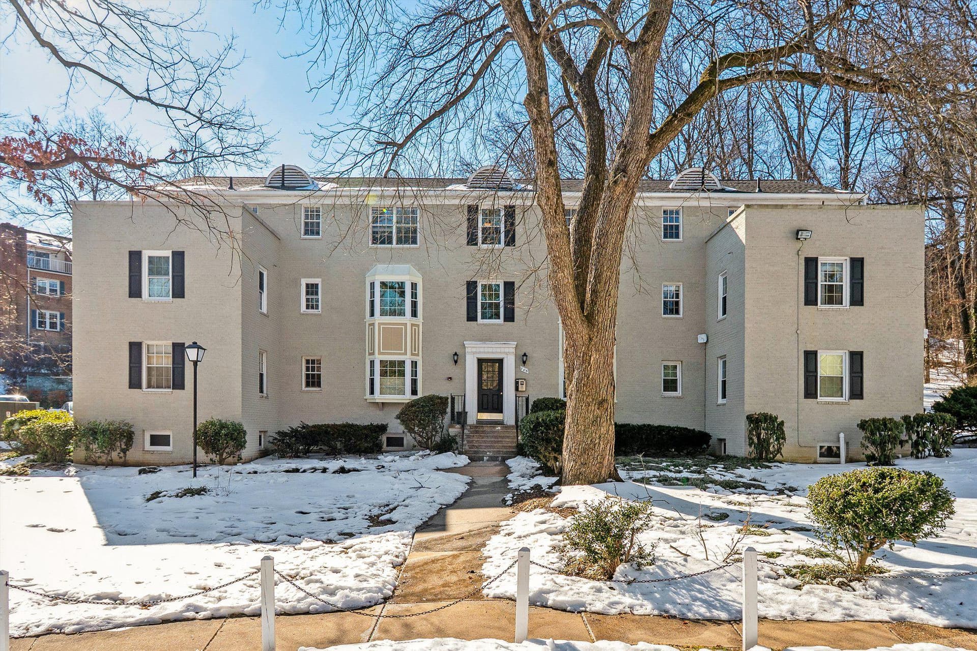 706 S Arlington Mill Drive #18302 photo 25