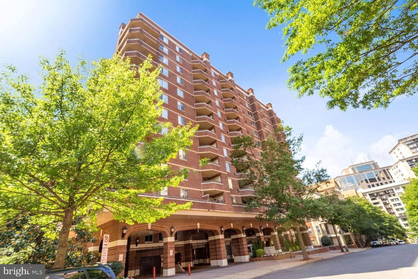 1276 N Wayne Street #625