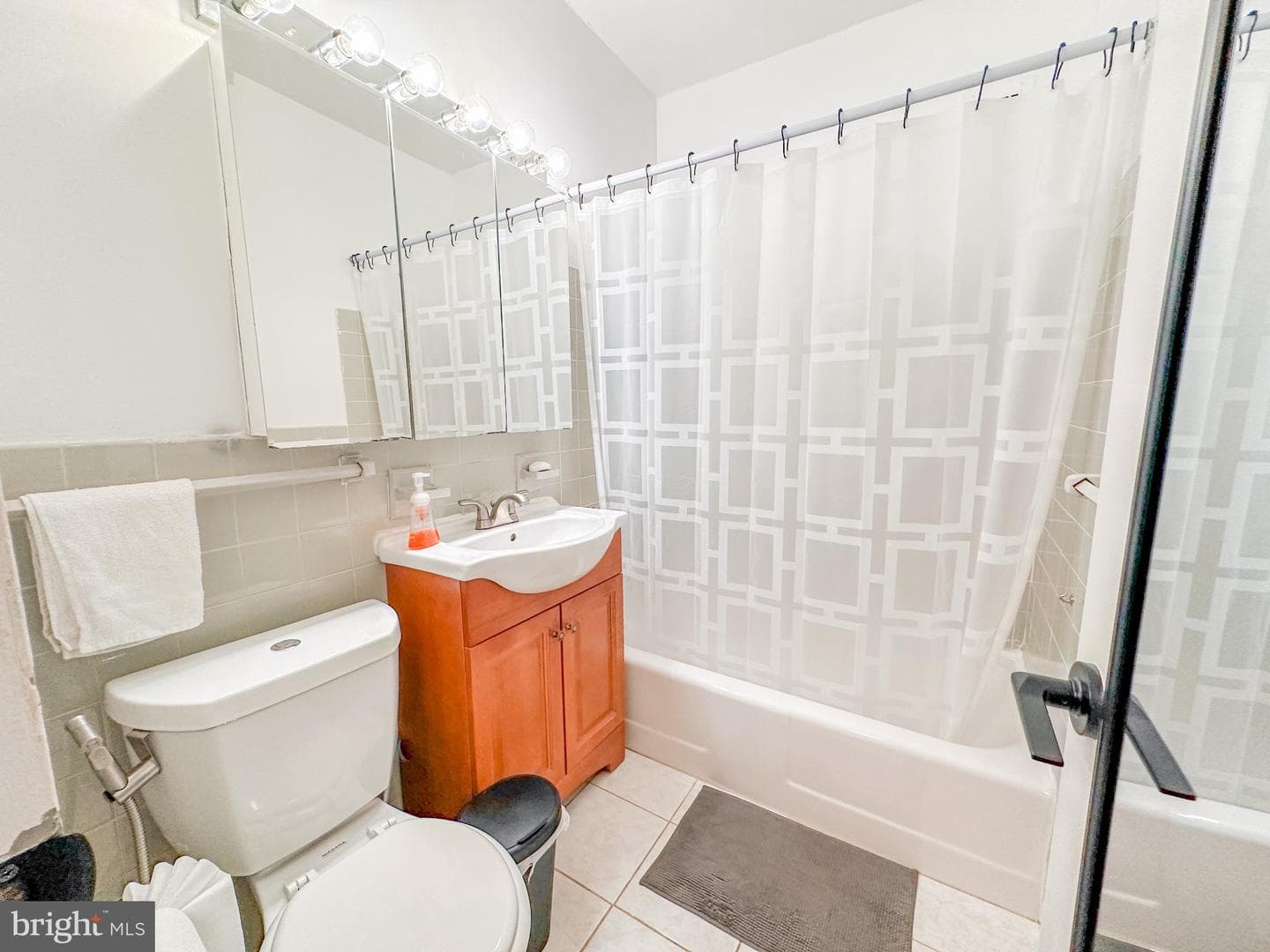 1021 Arlington Boulevard #335 photo 5