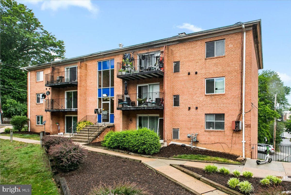 3408 25th Street S #8, Arlington