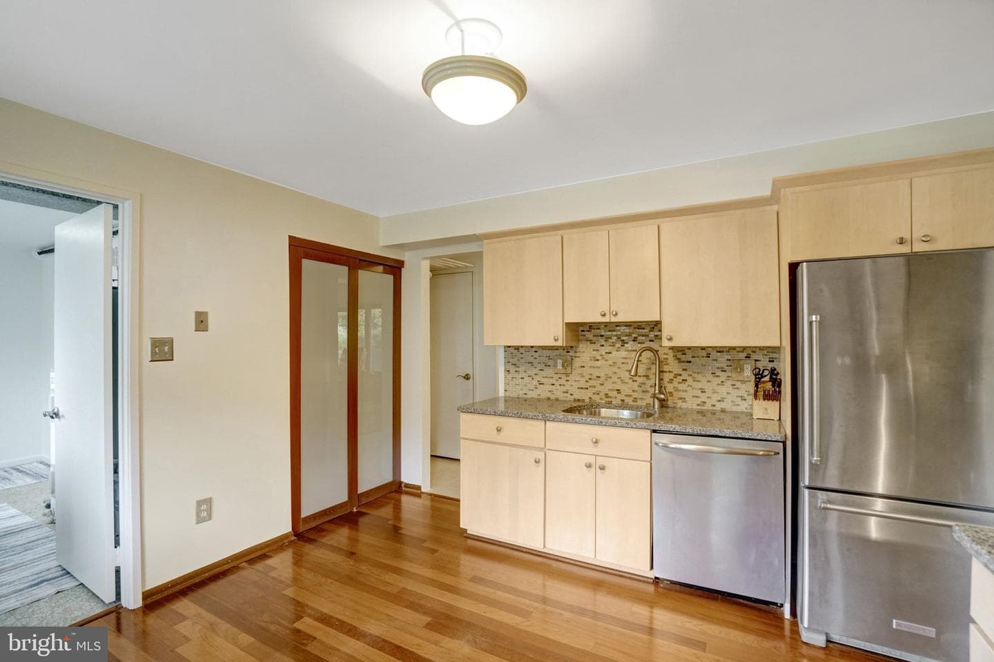 1111 N Rockingham Street photo 21