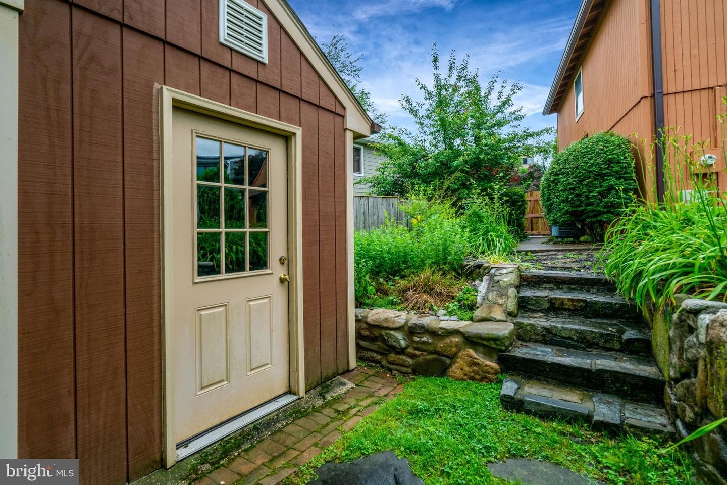 1111 N Rockingham Street photo 56