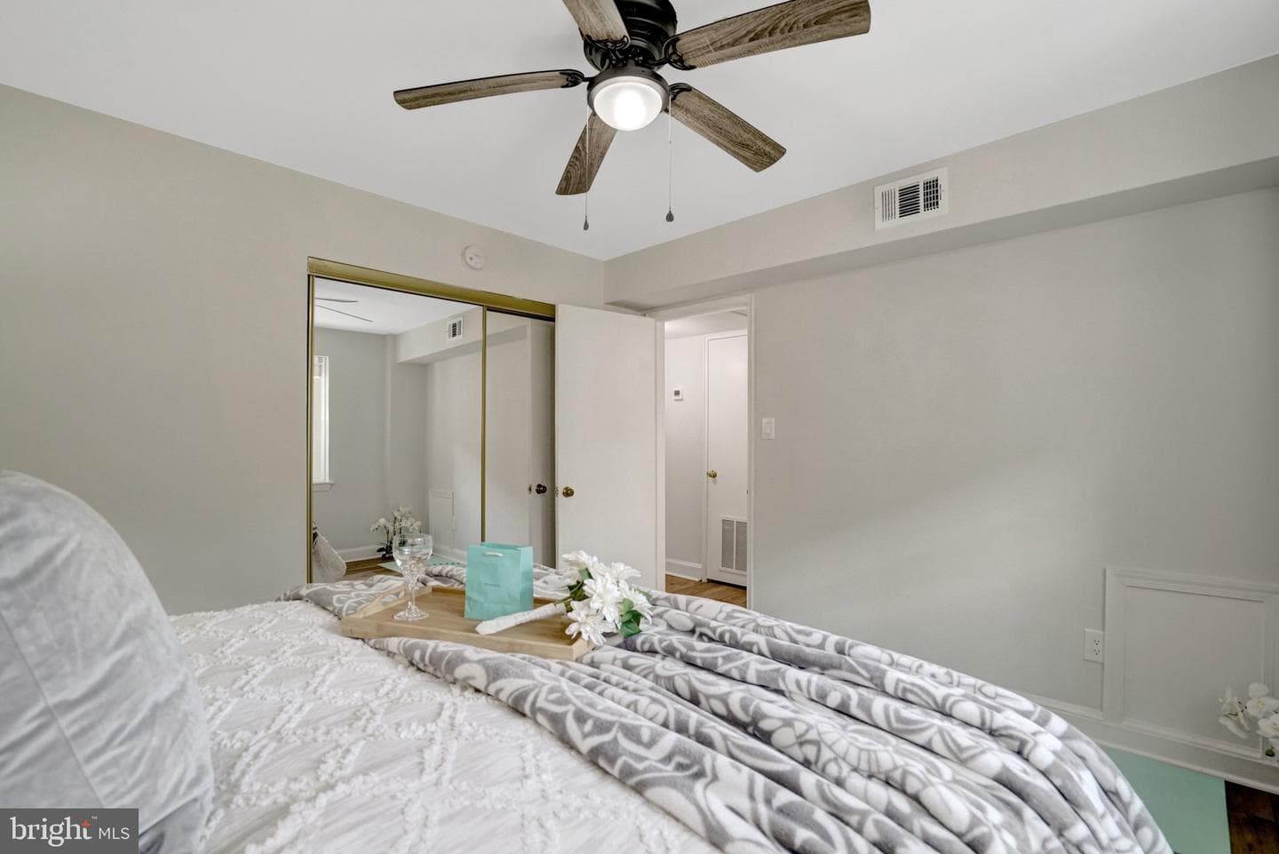 2107 N Scott Street #70 photo 29