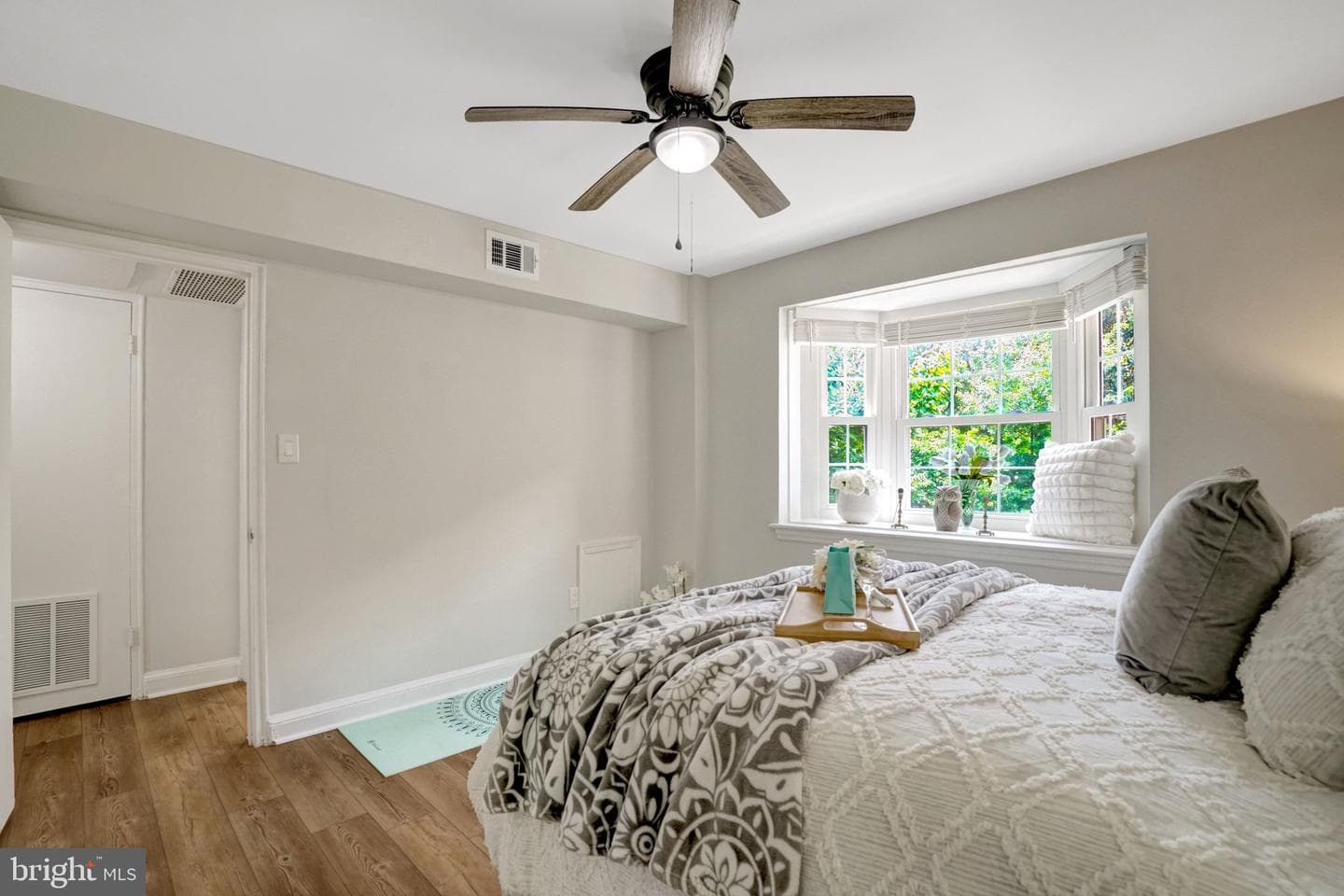 2107 N Scott Street #70 photo 9