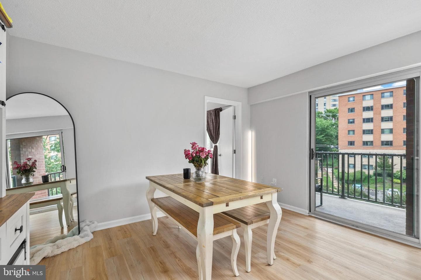 1300 Army Navy Drive #320 photo 8