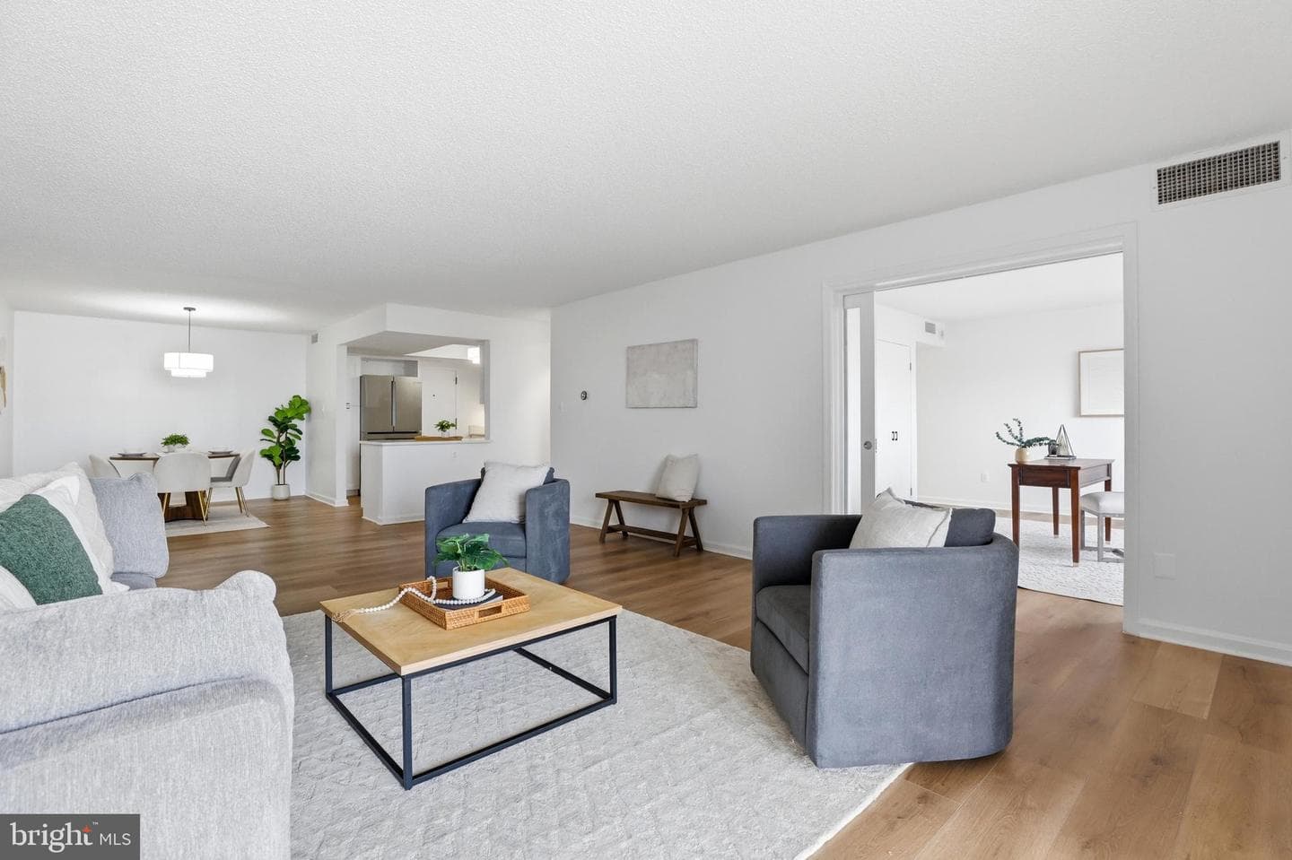 1101 S Arlington Ridge Road #710 photo 11