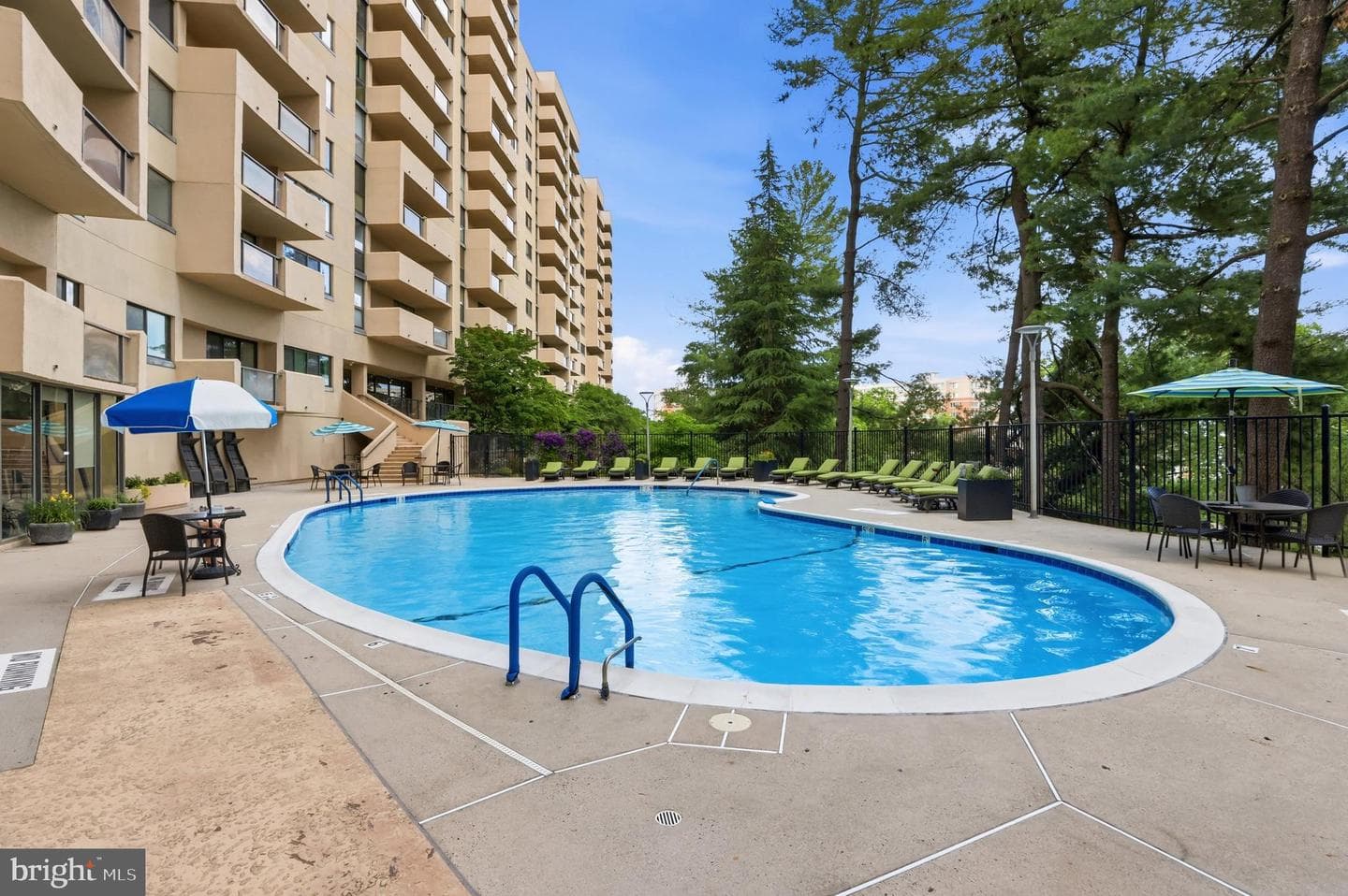 1101 S Arlington Ridge Road #710 photo 38