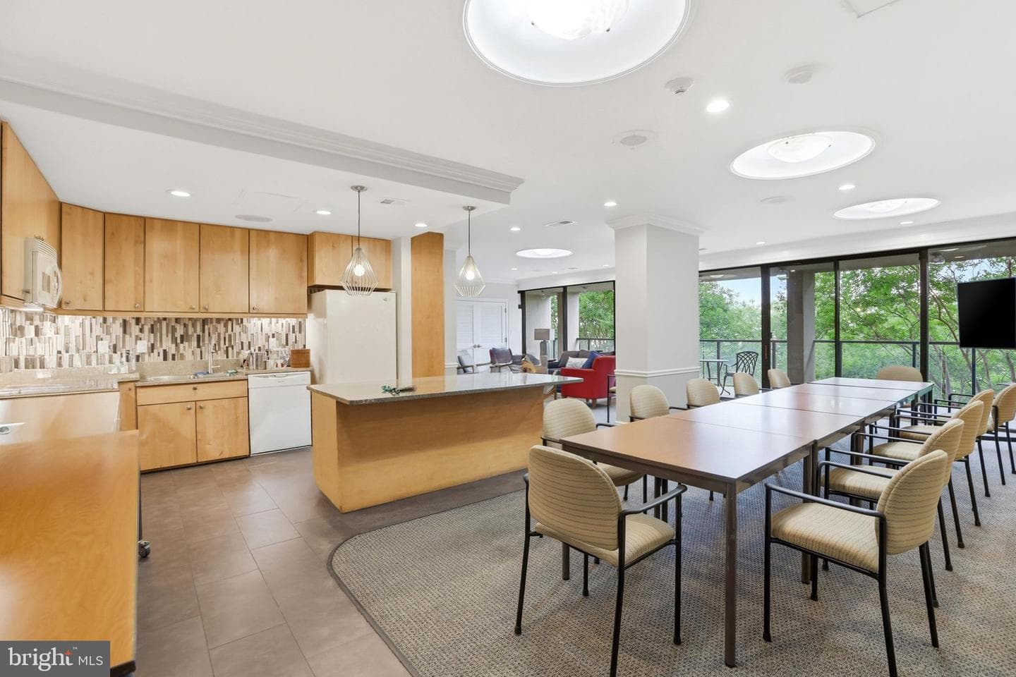 1101 S Arlington Ridge Road #710 photo 44