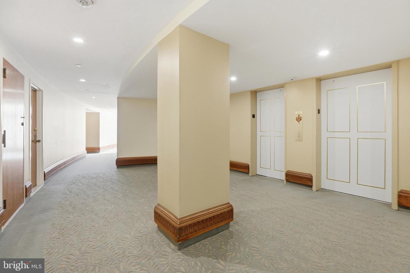 1101 S Arlington Ridge Road #710 photo 50