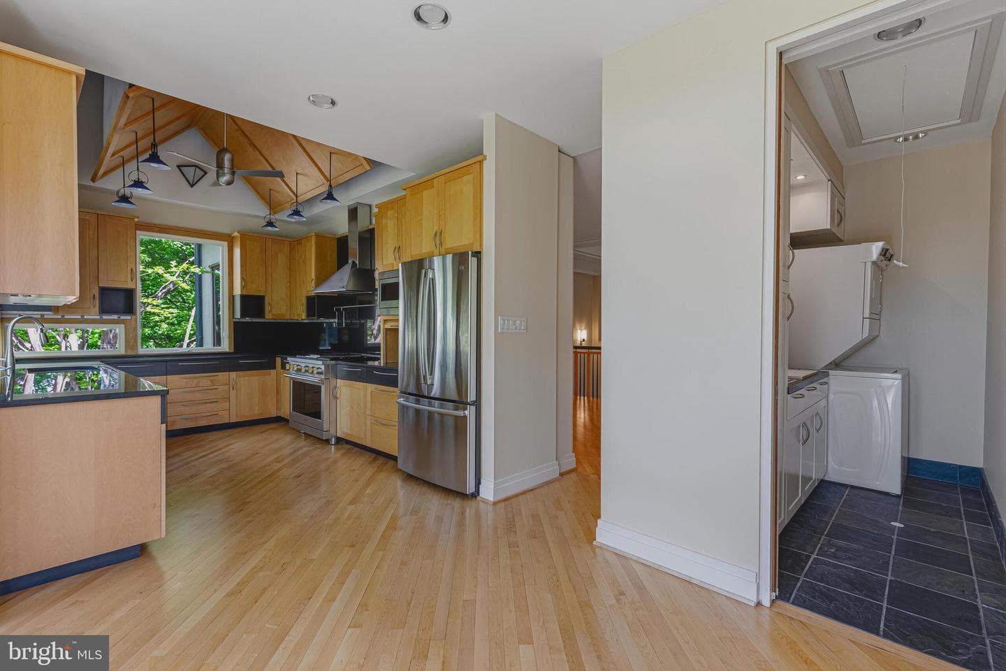 3190 N Woodrow Street photo 12