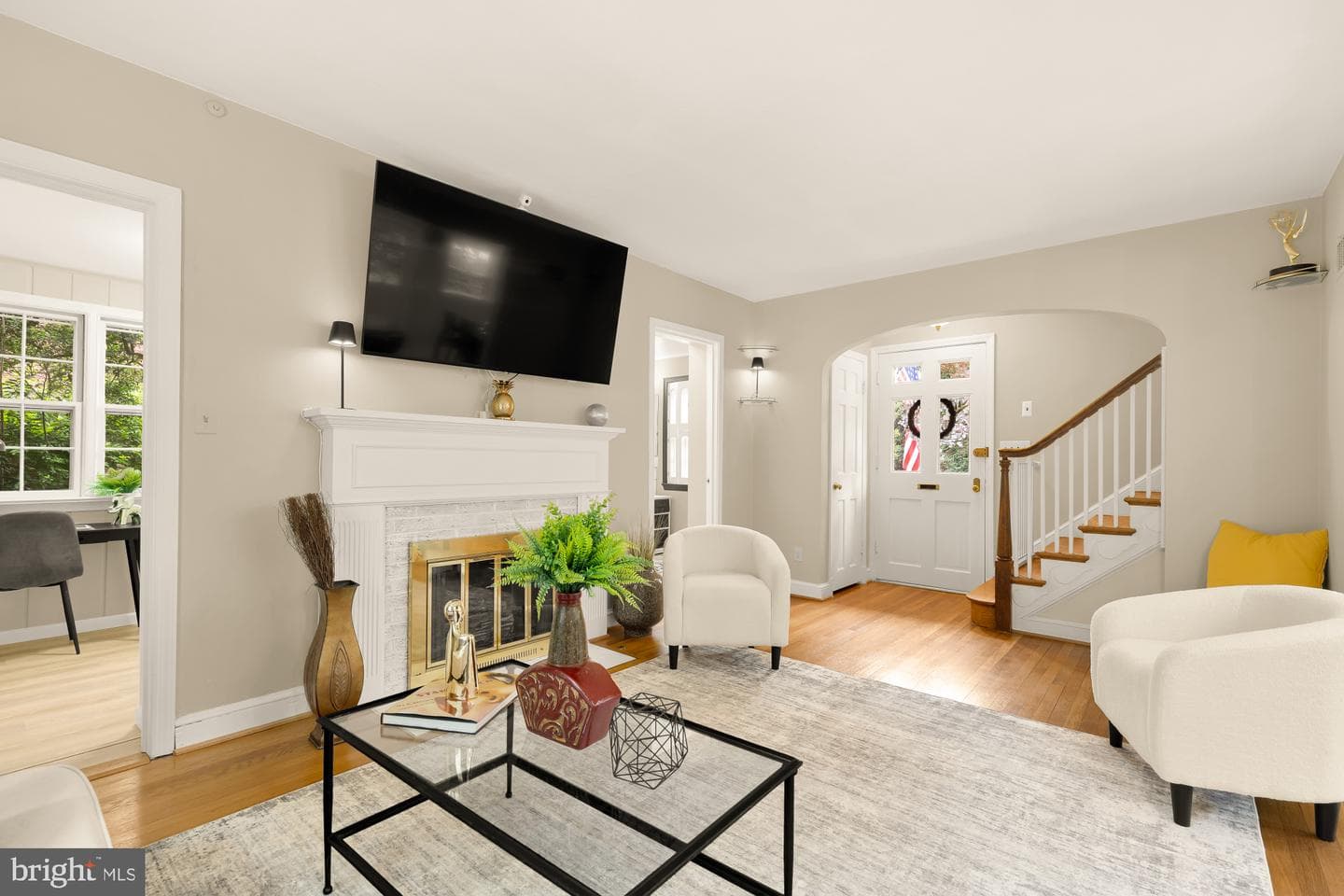 1407 N Inglewood Street photo 9