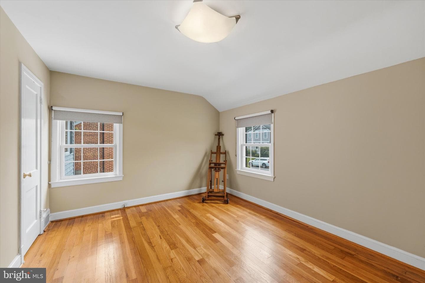 2719 N Edison Street photo 25