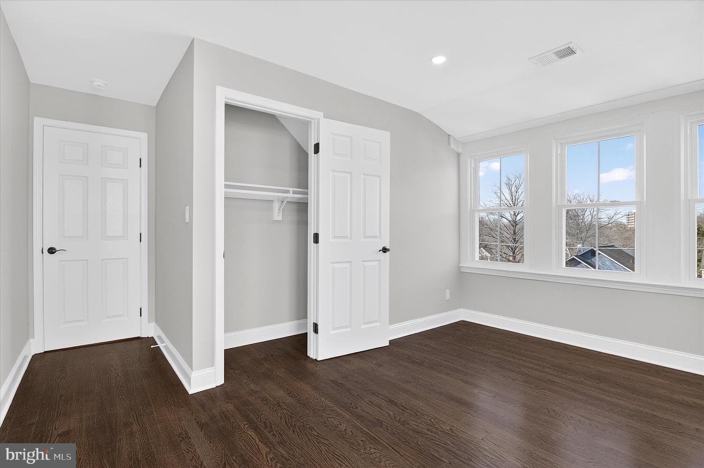 1607 N Glebe Road photo 25