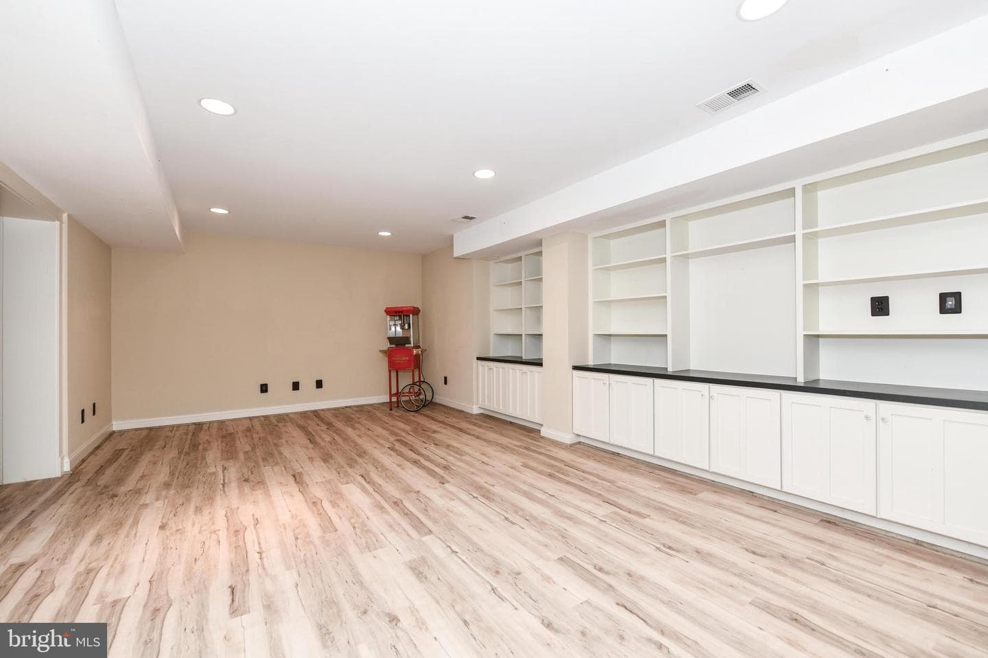 1812 N Randolph Street photo 35