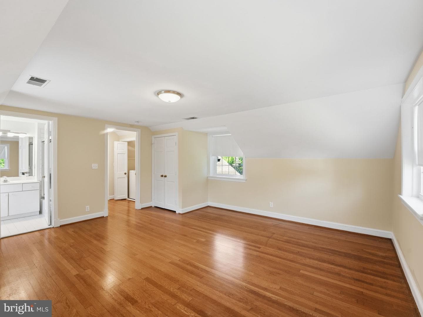 2328 S Nash Street photo 30