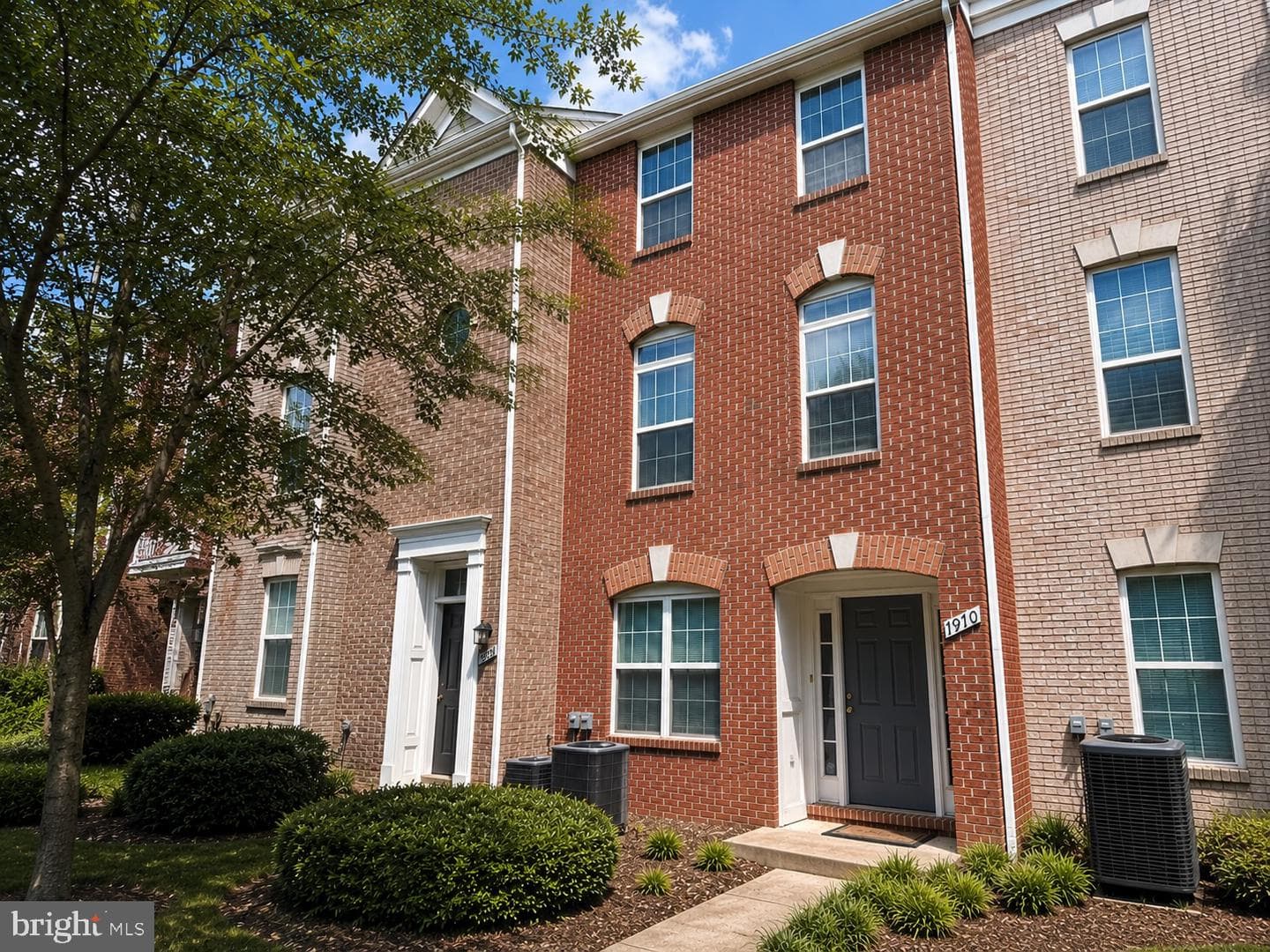 1910 N Adams Street N, Arlington