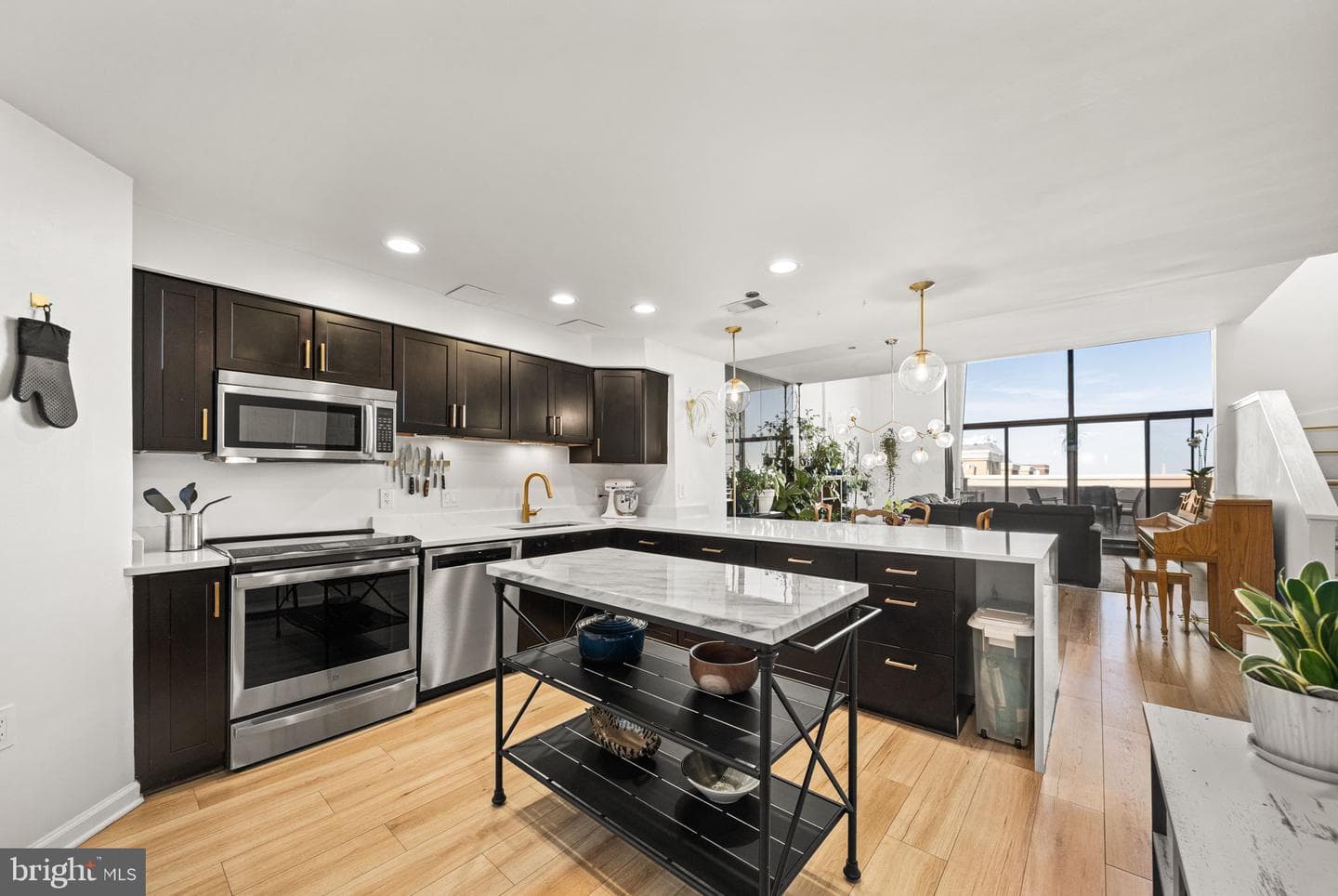 1301 N Courthouse Road #1807 photo 7