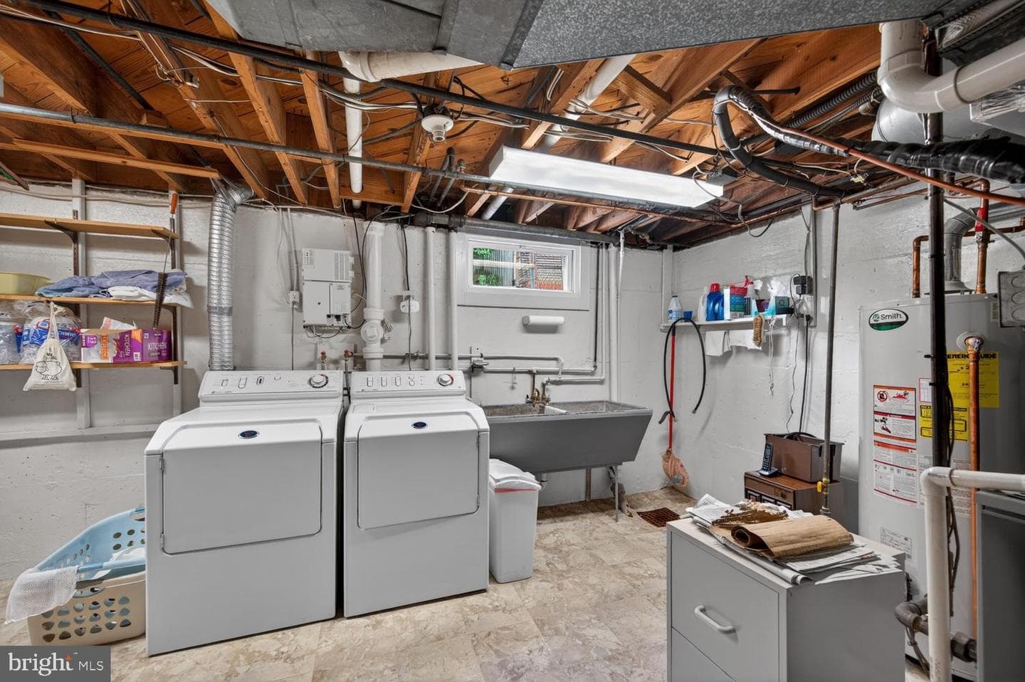 227 N Edison St photo 33