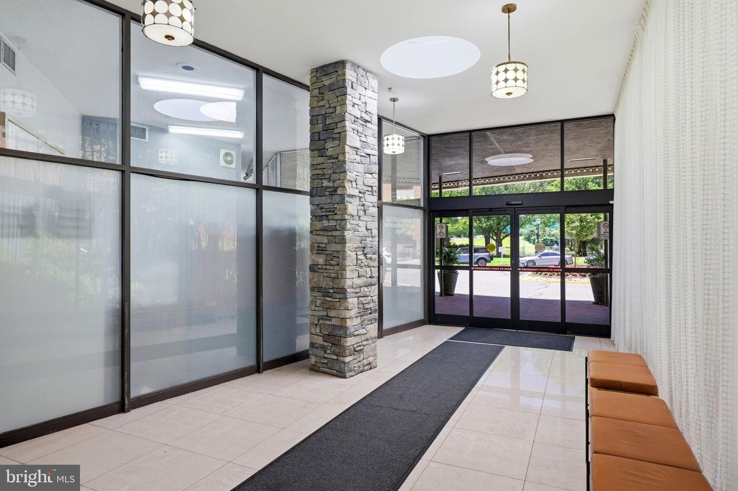 1011 Arlington Boulevard #501 photo 4