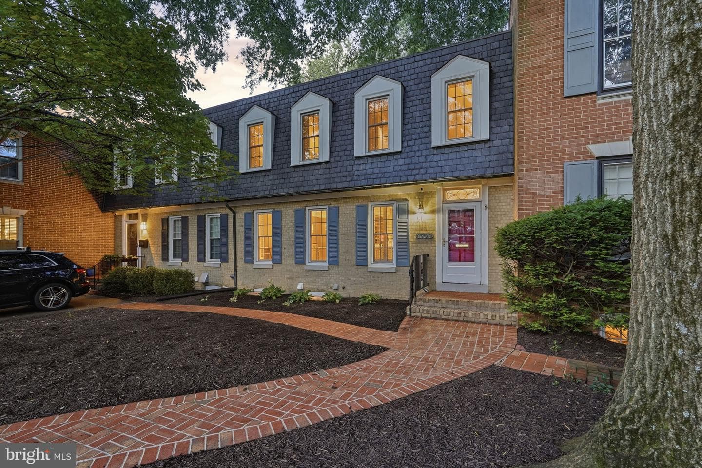 1309 N Lynnbrook Drive photo 4