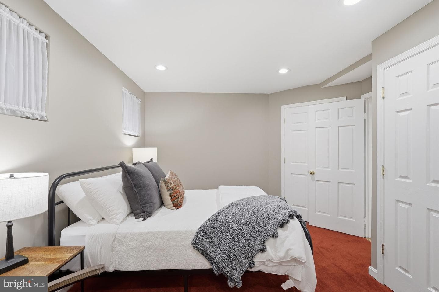 1309 N Lynnbrook Drive photo 46