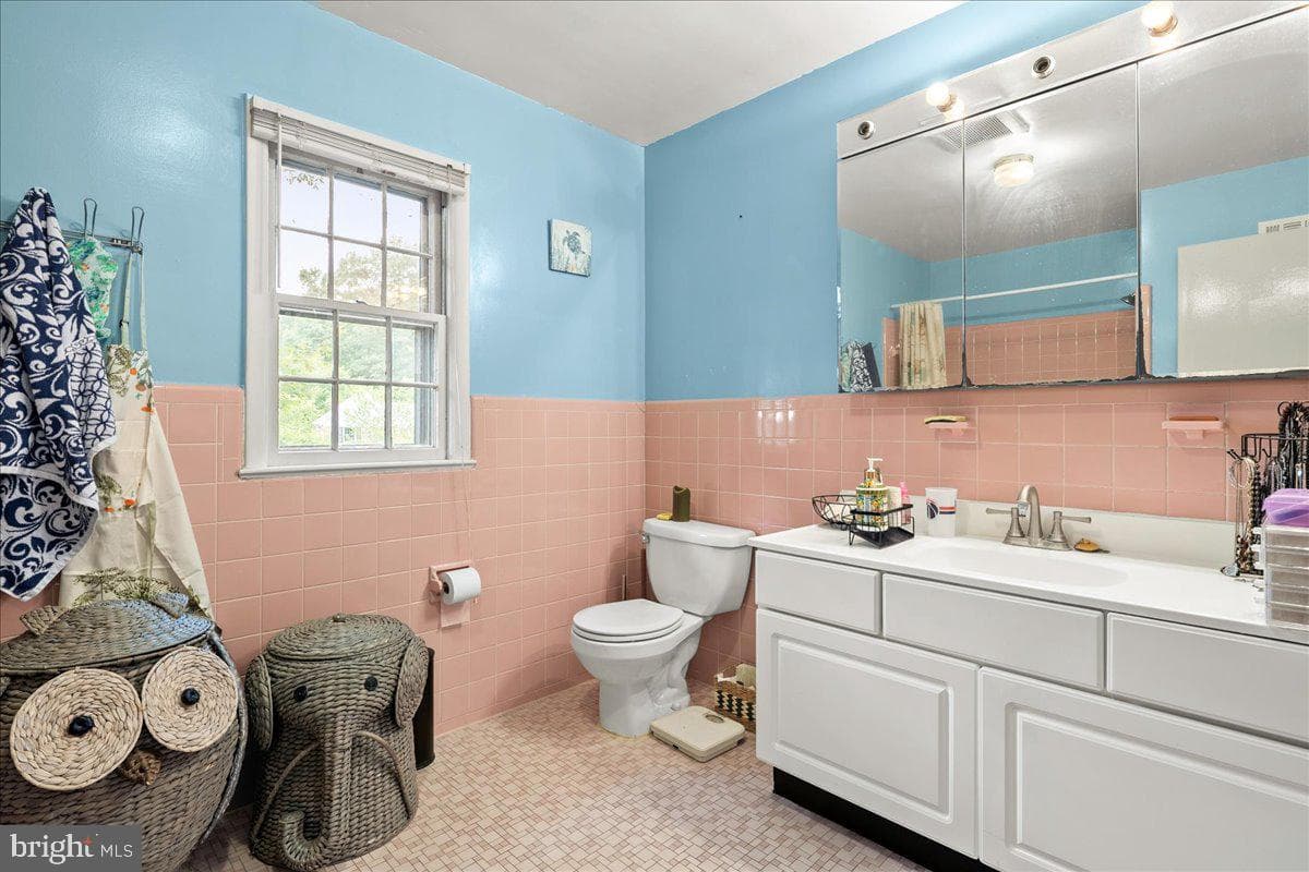 3013 S Hill Street photo 24
