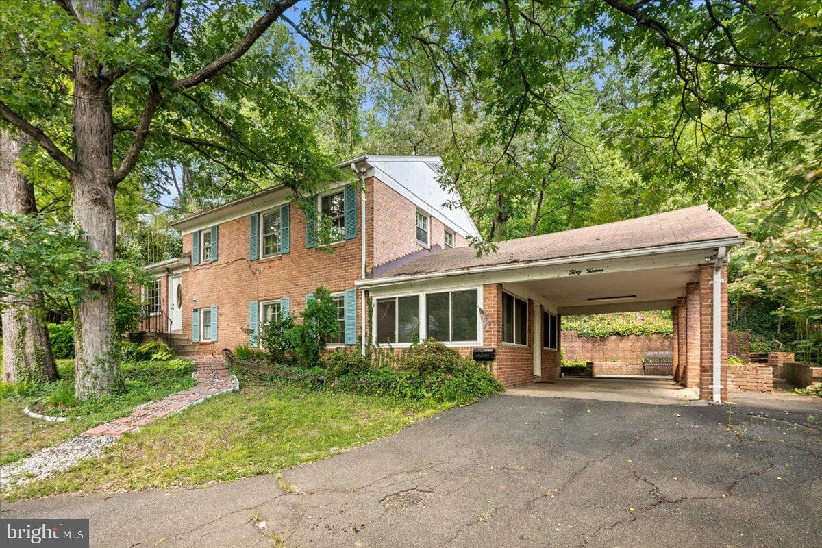3013 S Hill Street photo 3