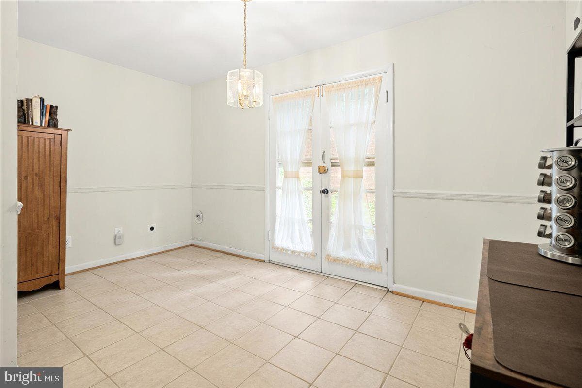 3013 S Hill Street photo 8