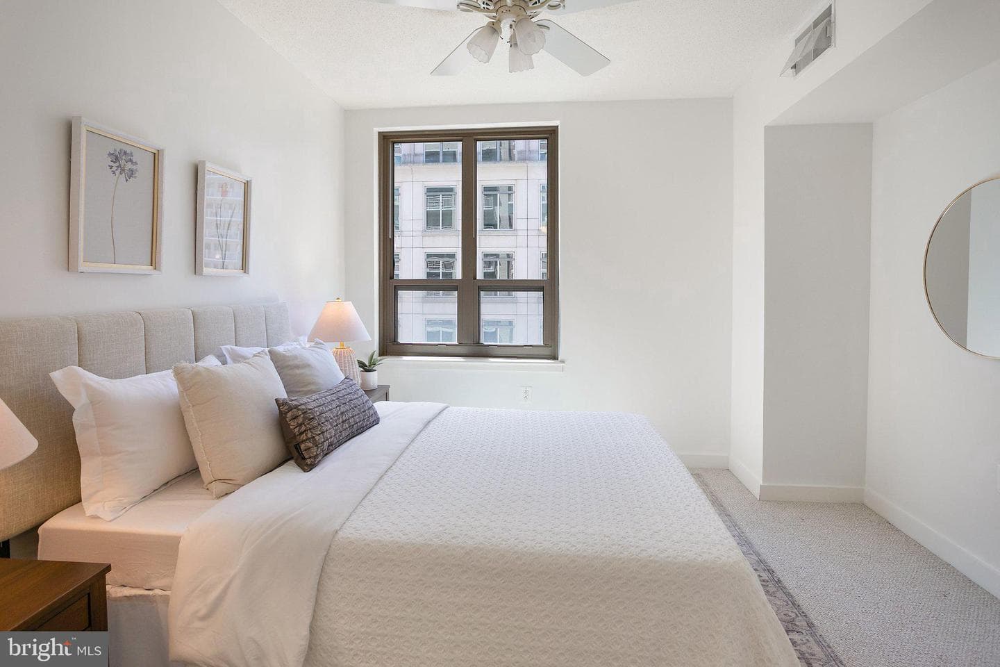 888 N Quincy Street #1203 photo 13