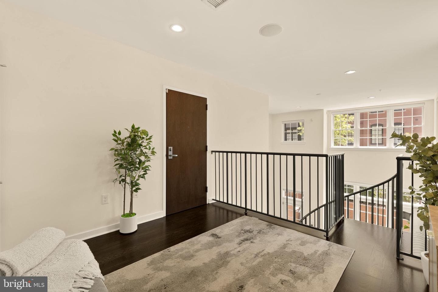 1700 Clarendon Boulevard #152 photo 4