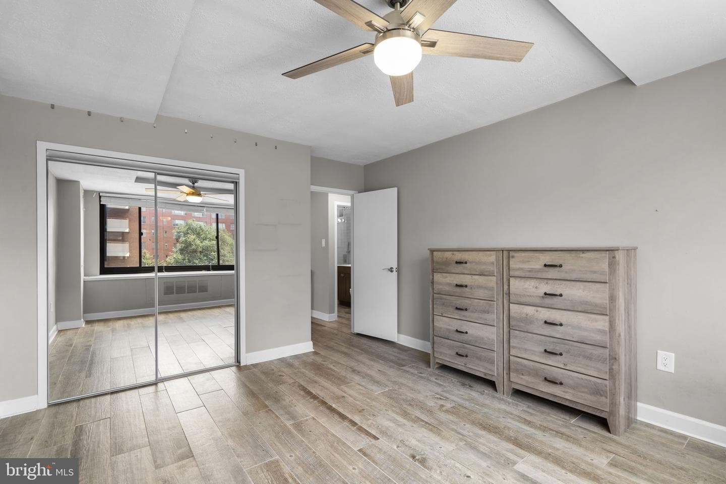 1021 Arlington Boulevard #806 photo 18