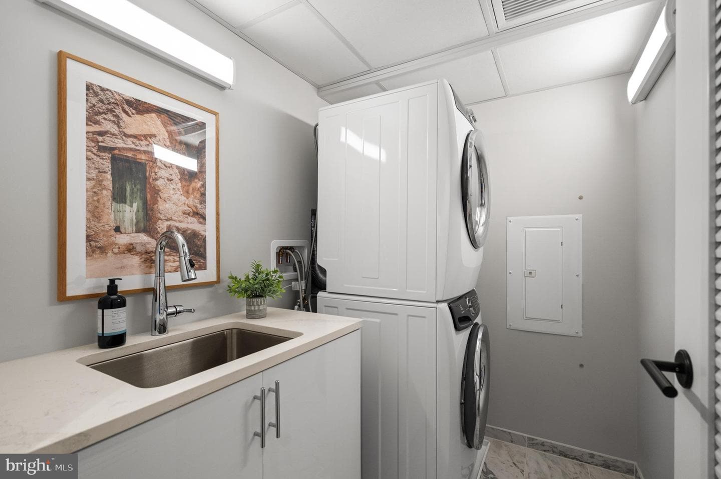 1781 N Pierce Street #501 photo 36