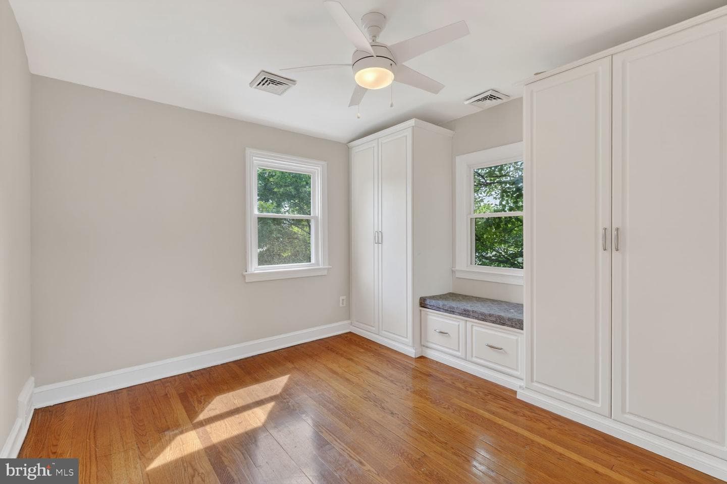 2539 Washington Boulevard photo 15