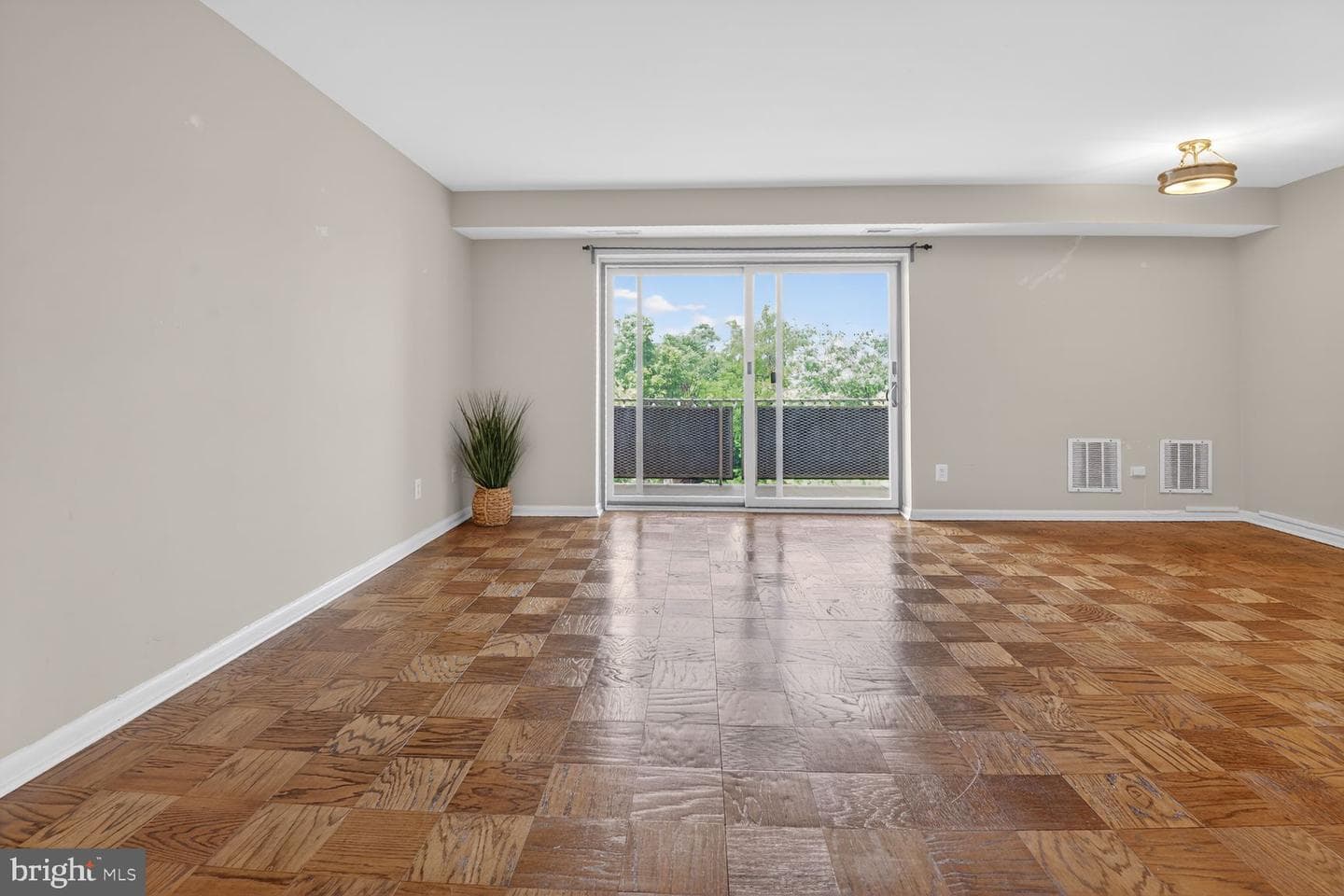 1931 N Cleveland Street #601, Arlington