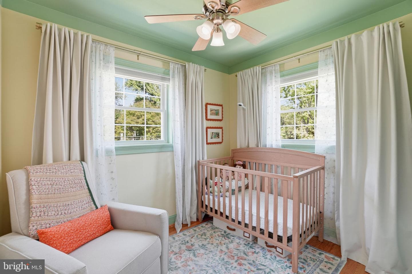 115 S Kensington Street photo 15