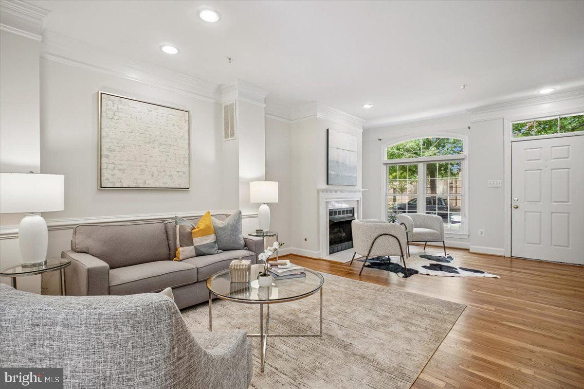 2422 14th Street N photo 3