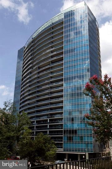 1881 N Nash Street #506, Arlington