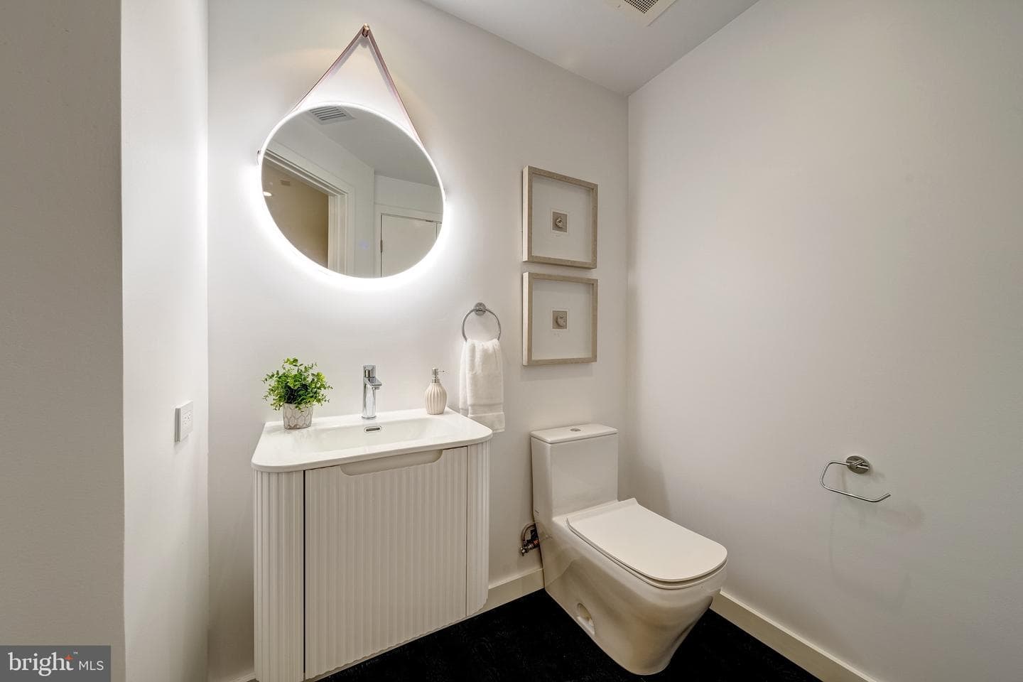 1881 N Nash Street #506 photo 16