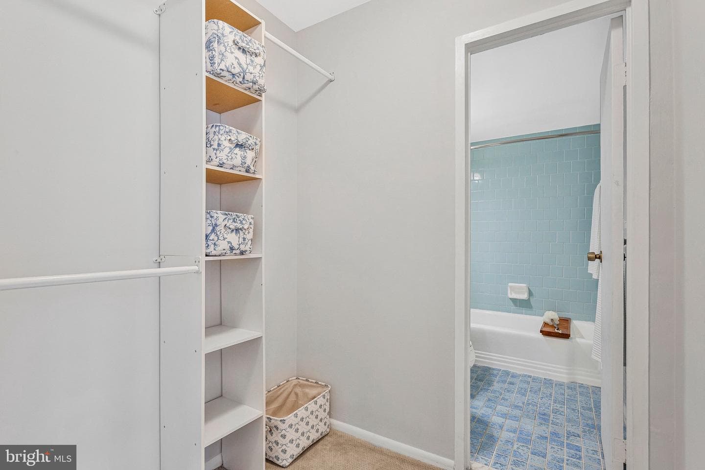 1210 N Taft Street #909 photo 16