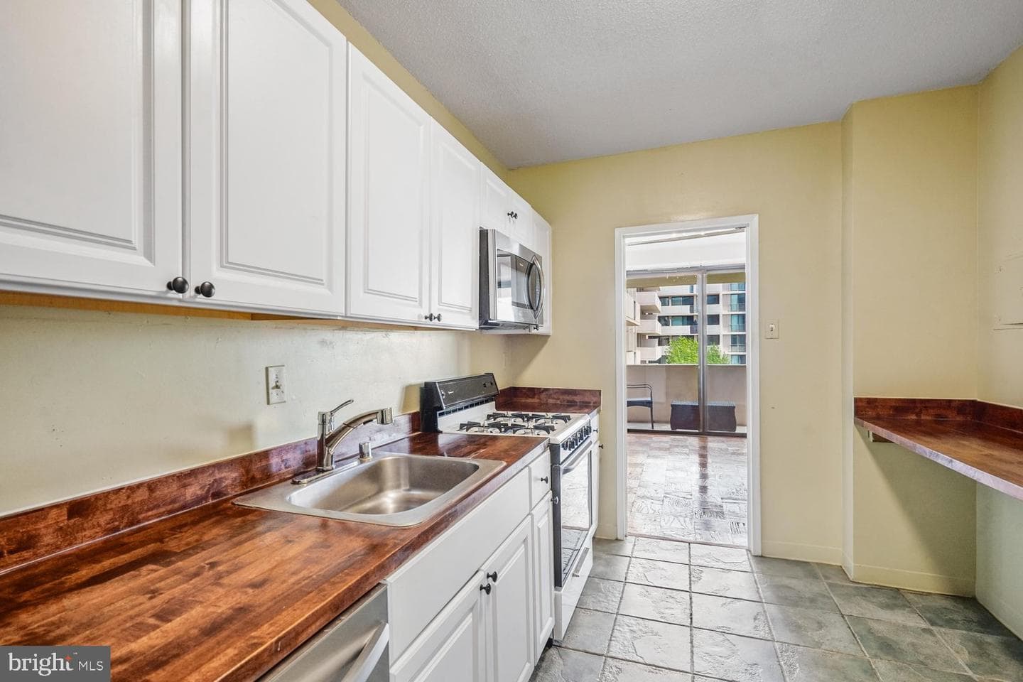 4141 N Henderson Road #904 photo 19