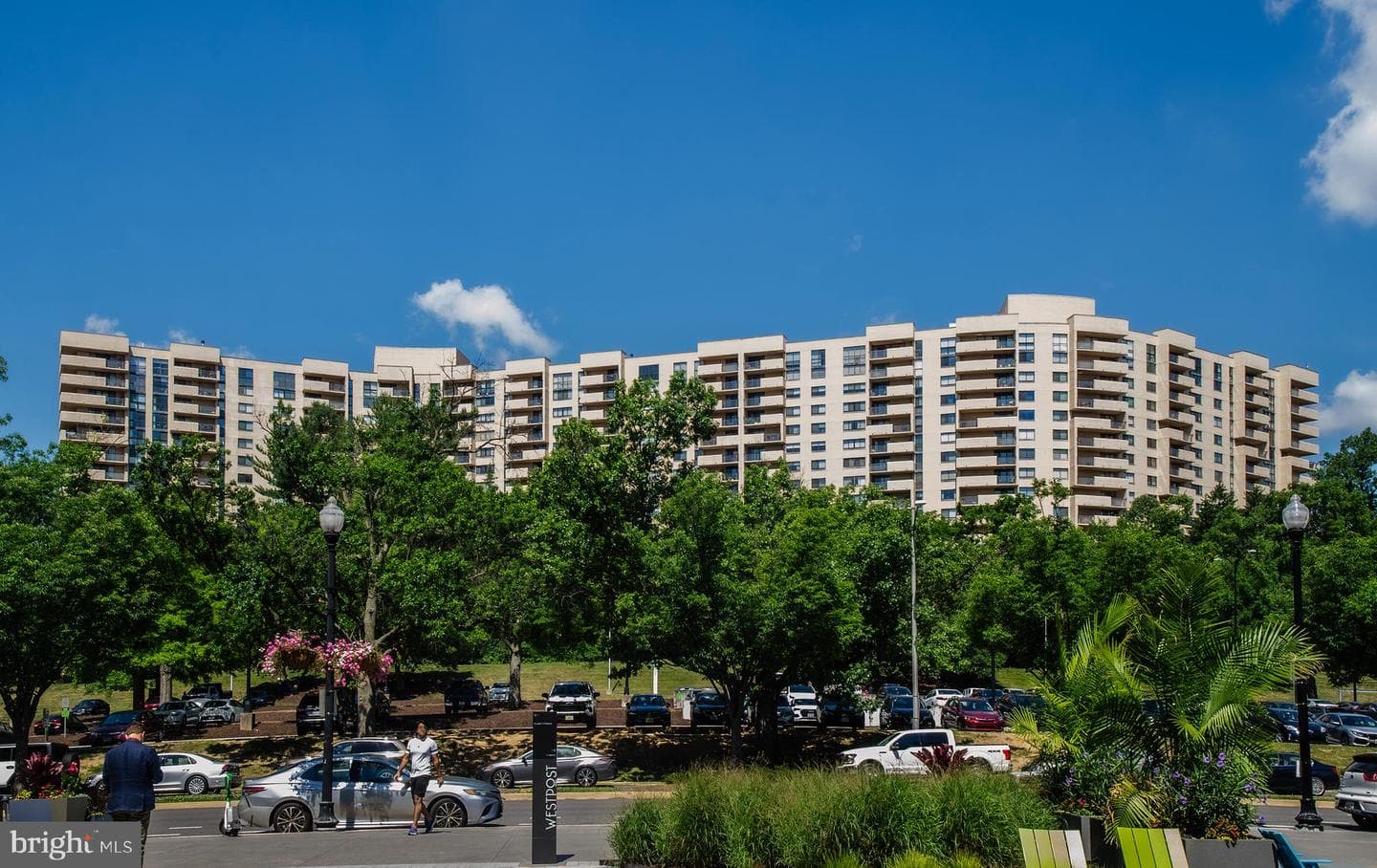 1101 S Arlington Ridge Rd # 1109, Arlington