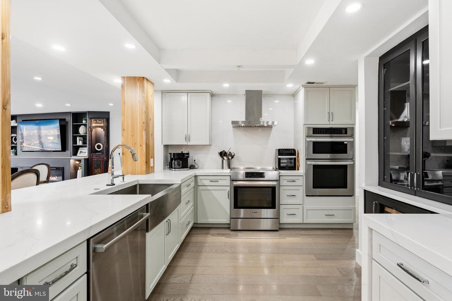 1300 Crystal Drive #606s photo 13