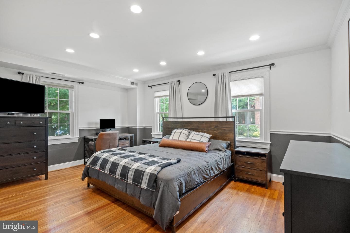 1021 S Barton Street #124 photo 12