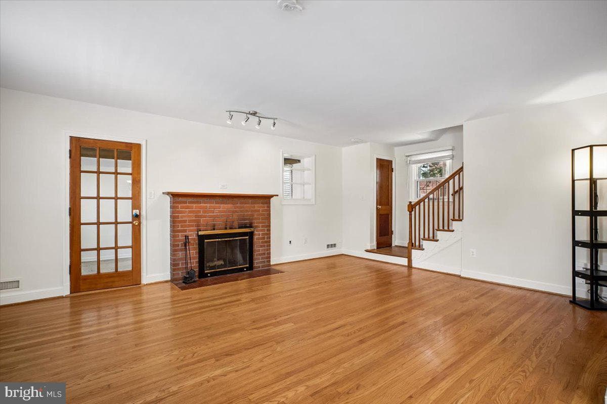 605 N Frederick Street, Arlington