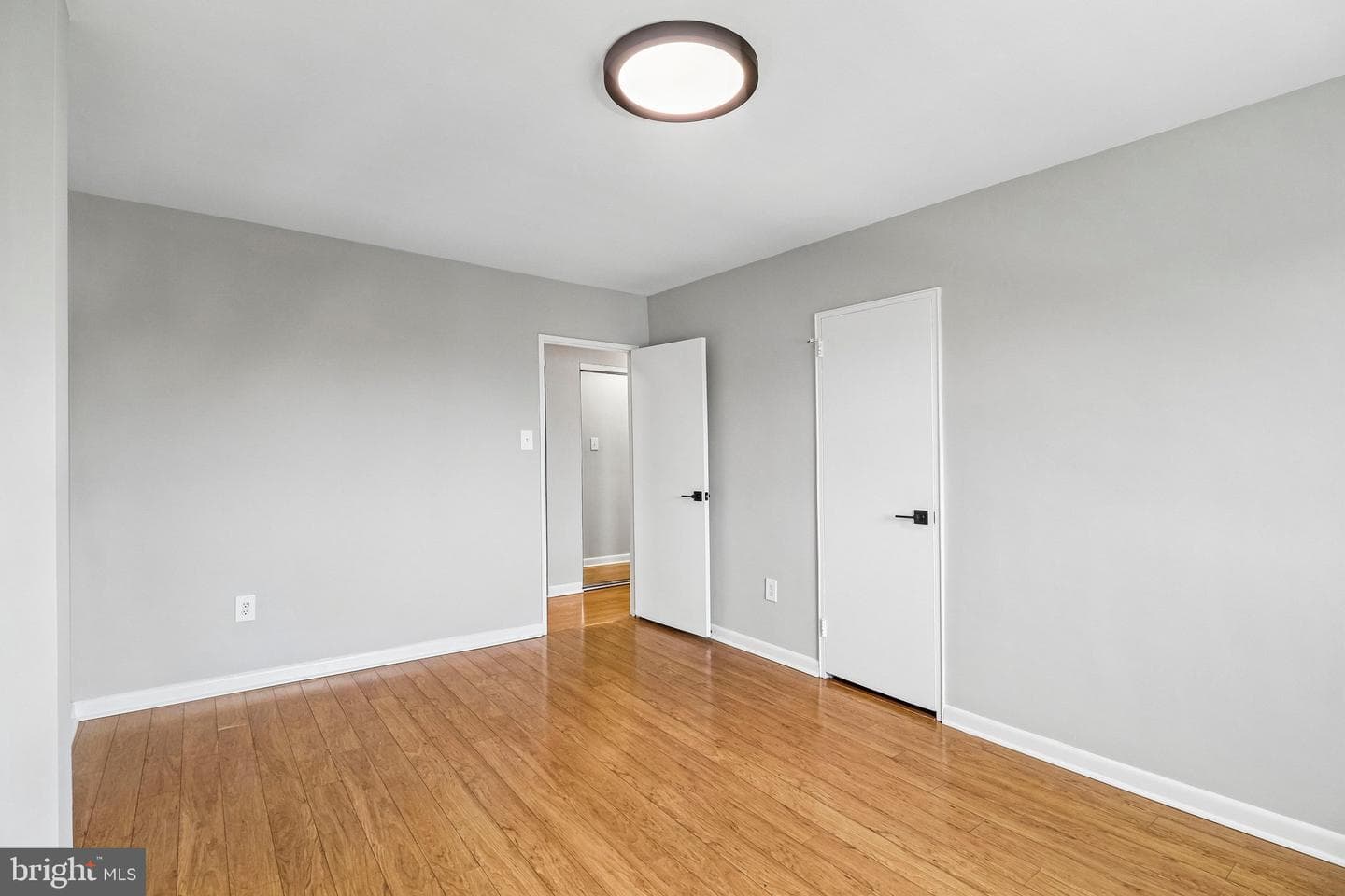 1830 Columbia Pike #306 photo 20